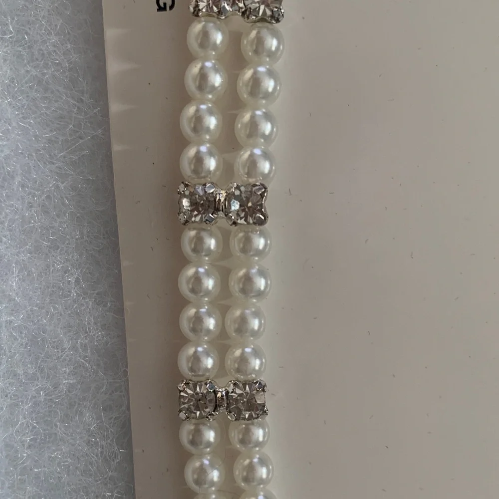 Pearl and Crystal Earrings & Chocker Necklace - Picture 4 of 7
